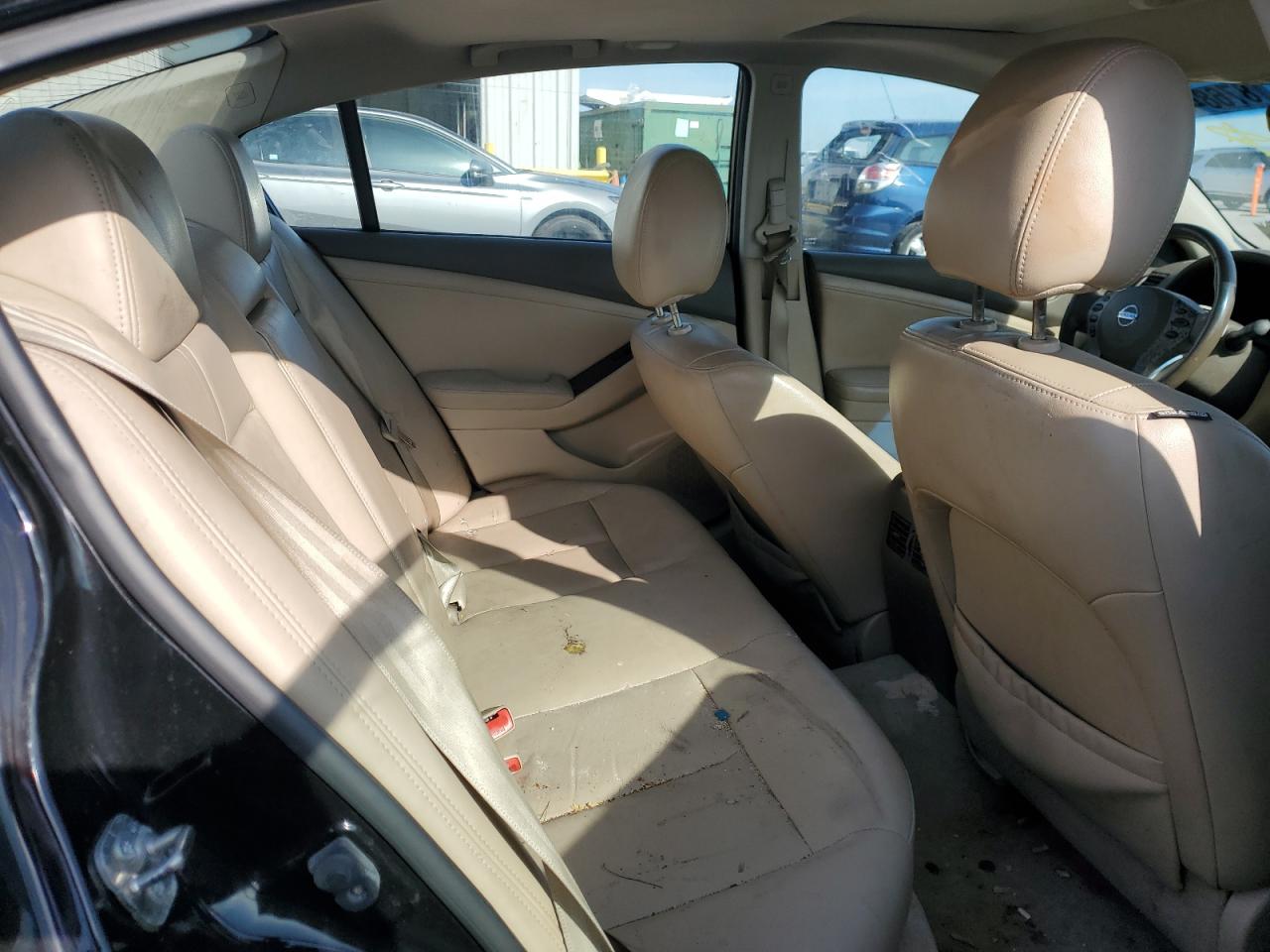 2012 Nissan Altima - Image 10