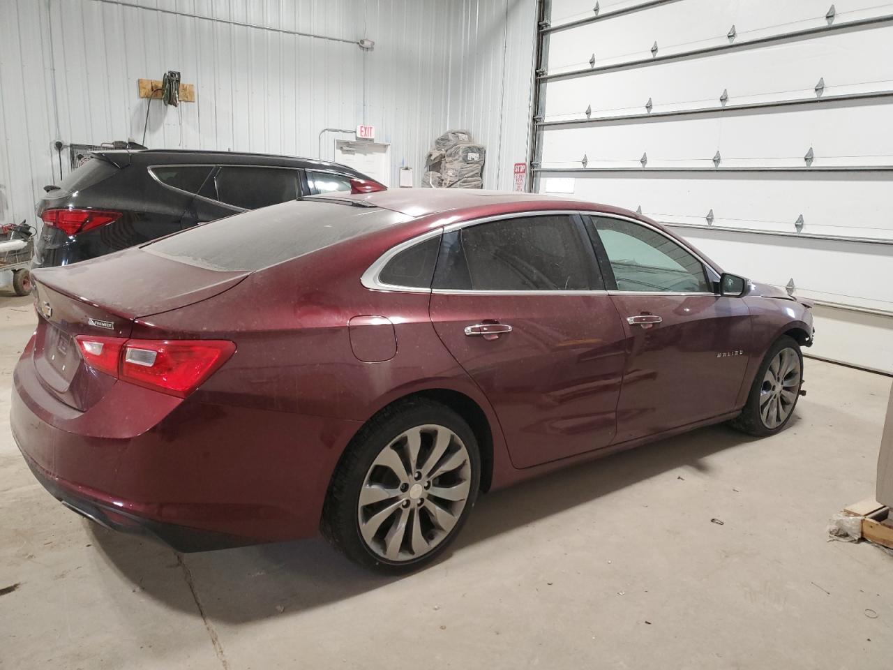 2016 Chevrolet Malibu - Image 3