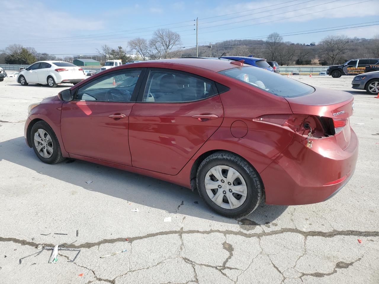2016 Hyundai Elantra - Image 2