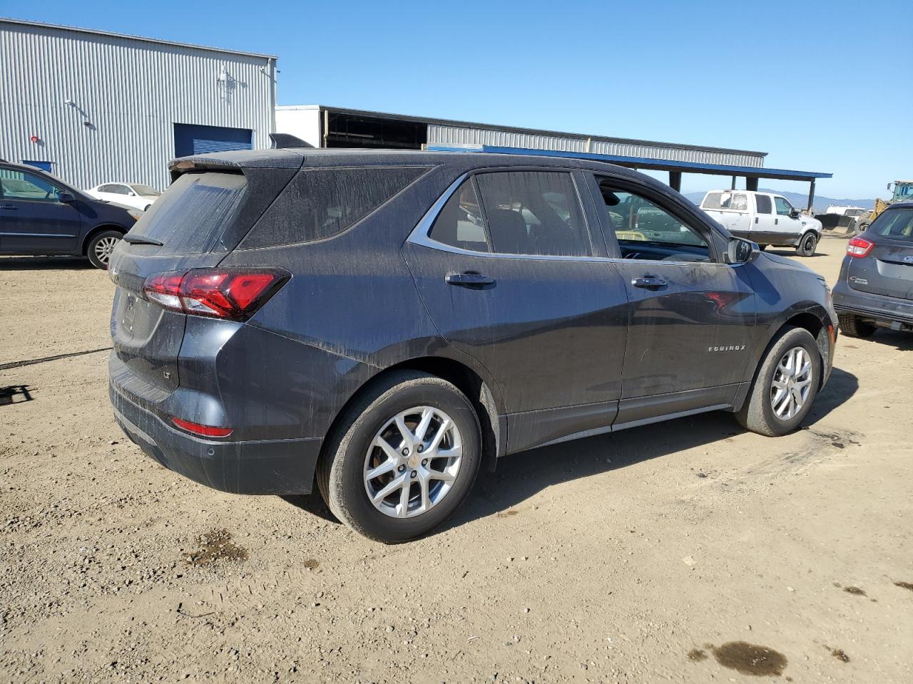 2022 Chevrolet Equinox - Image 3
