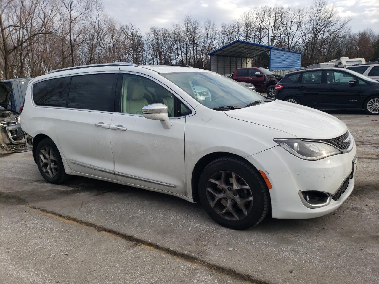 2020 Chrysler Pacifica - Image 4