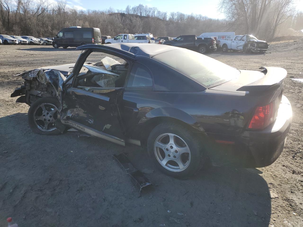 2002 Ford Mustang - Image 2