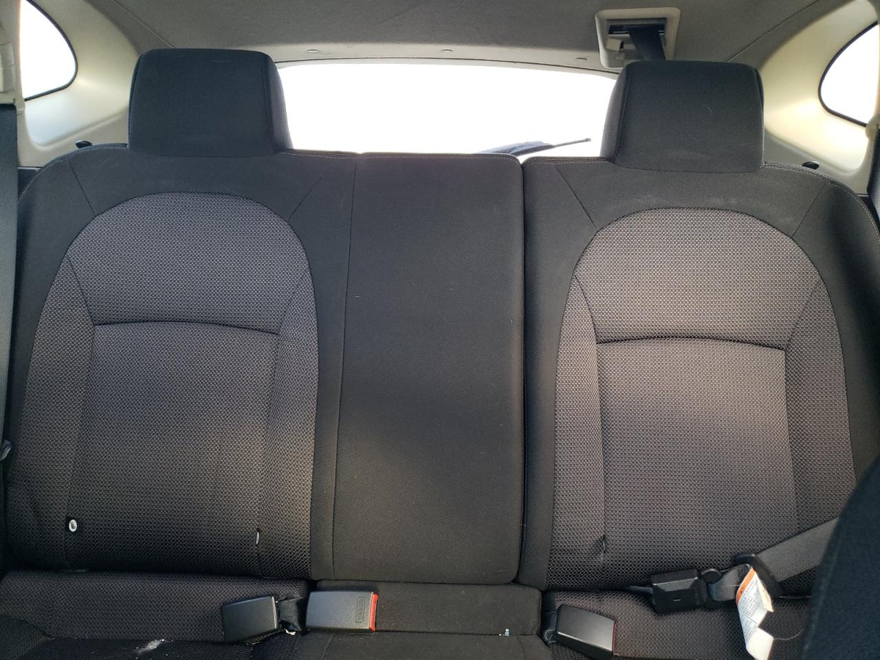2011 Nissan Rogue - Image 10