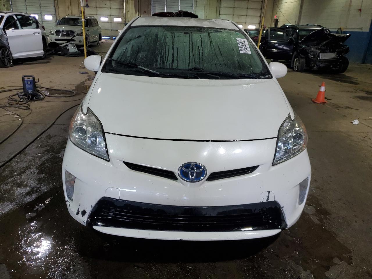 2014 Toyota Prius - Image 5