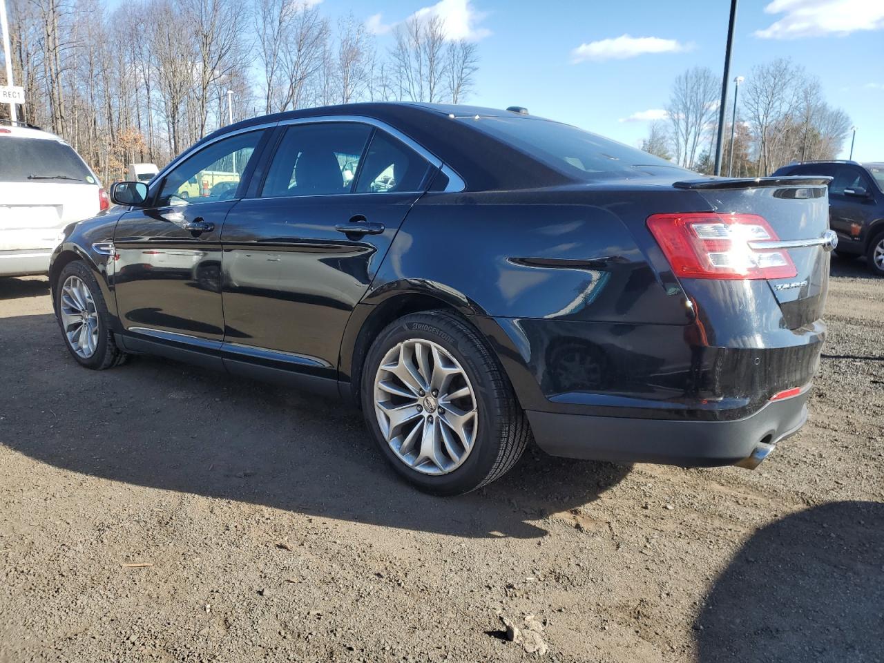 2016 Ford Taurus - Image 2