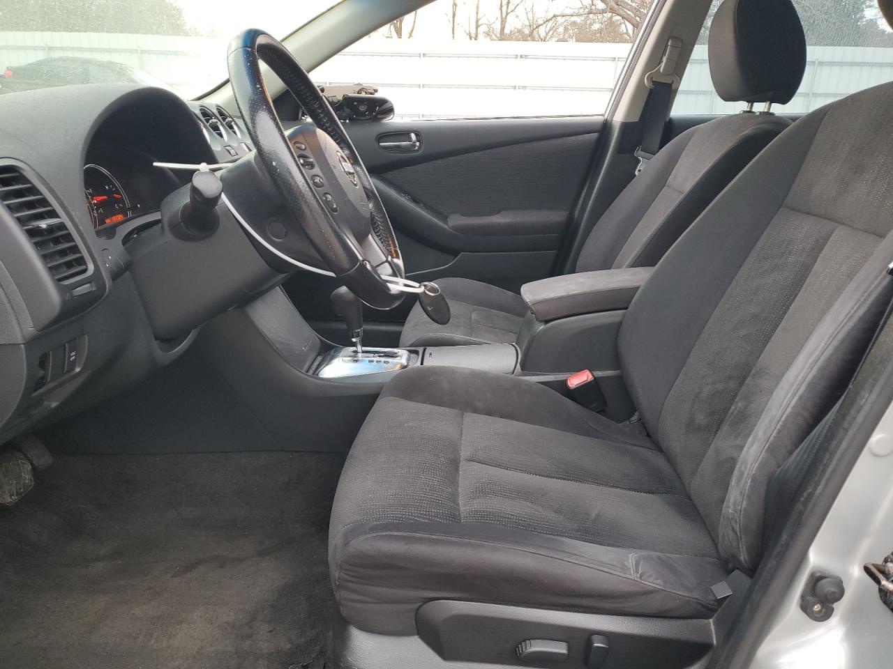 2010 Nissan Altima - Image 7