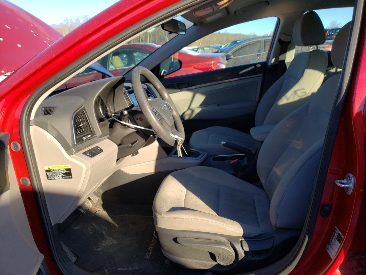 2017 Hyundai Elantra - Image 7