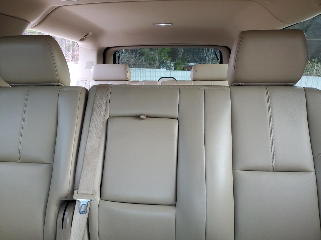 2013 GMC Yukon - Image 10