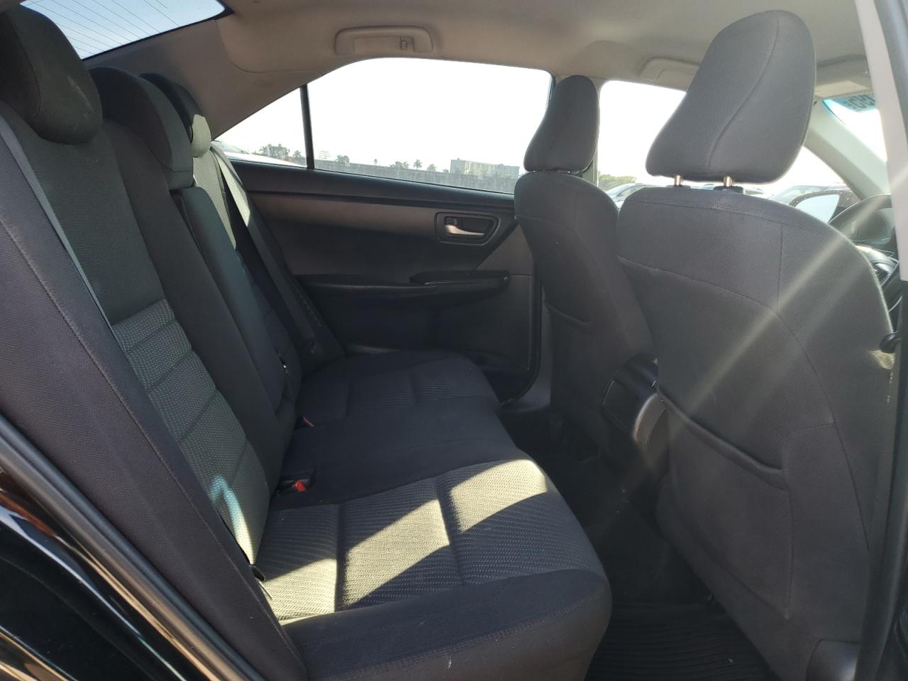 2015 Toyota Camry - Image 11