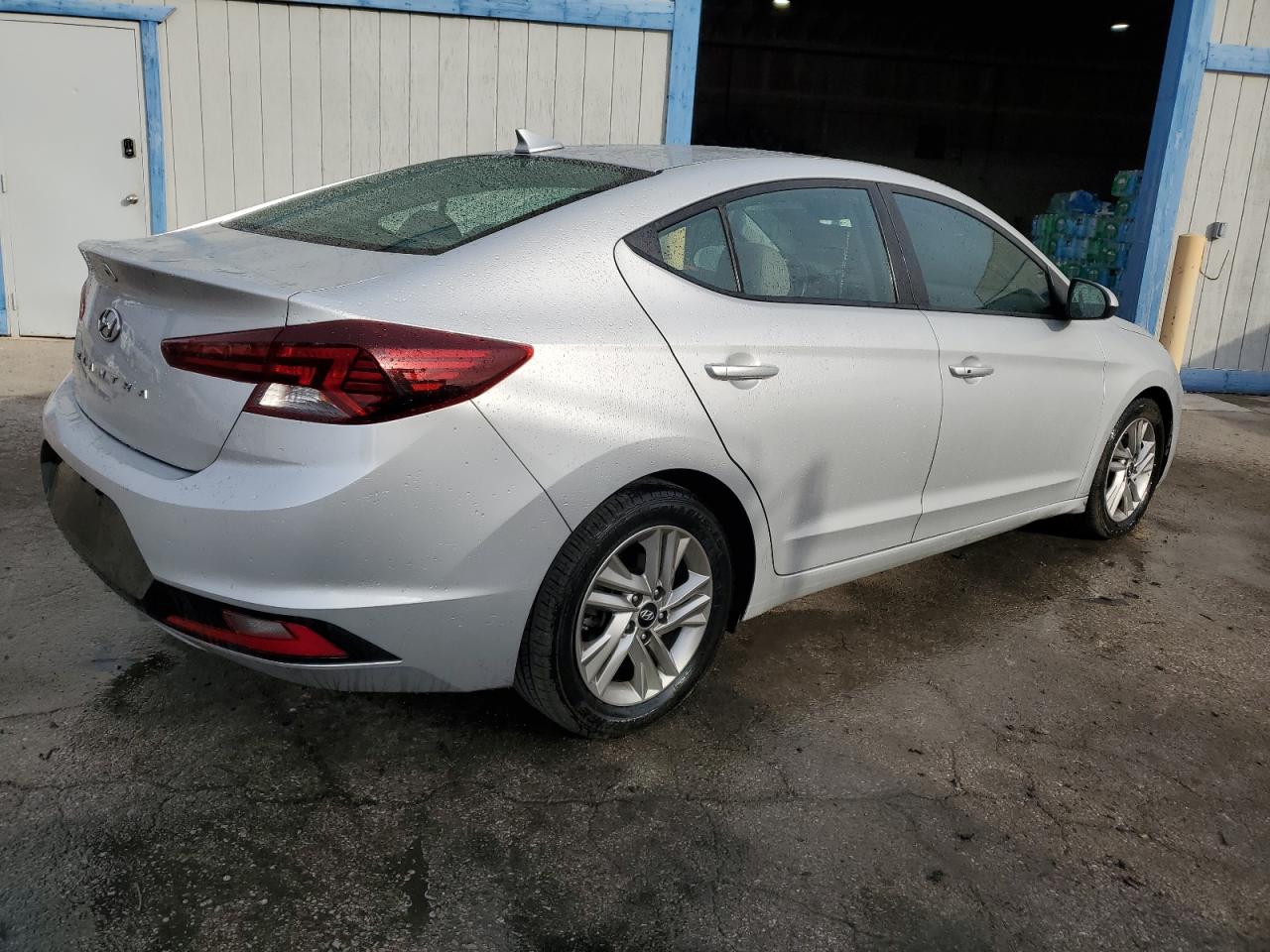 2020 Hyundai Elantra - Image 3
