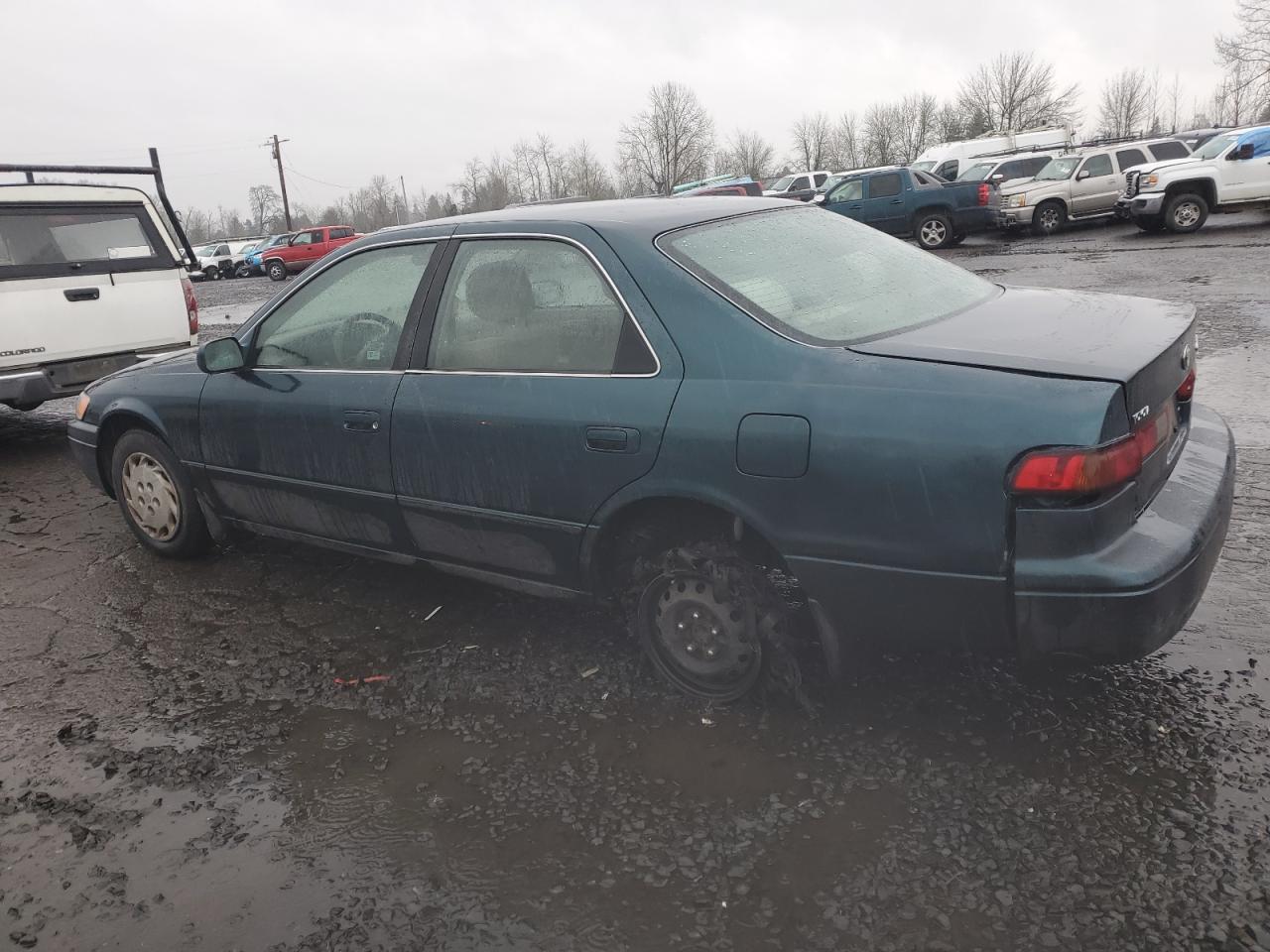 1998 Toyota Camry - Image 2
