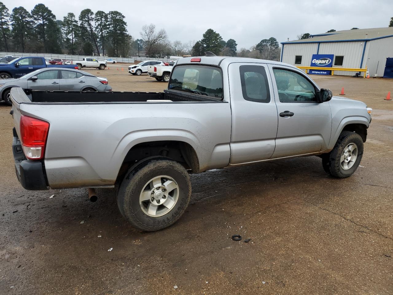 2017 Toyota Tacoma - Image 3