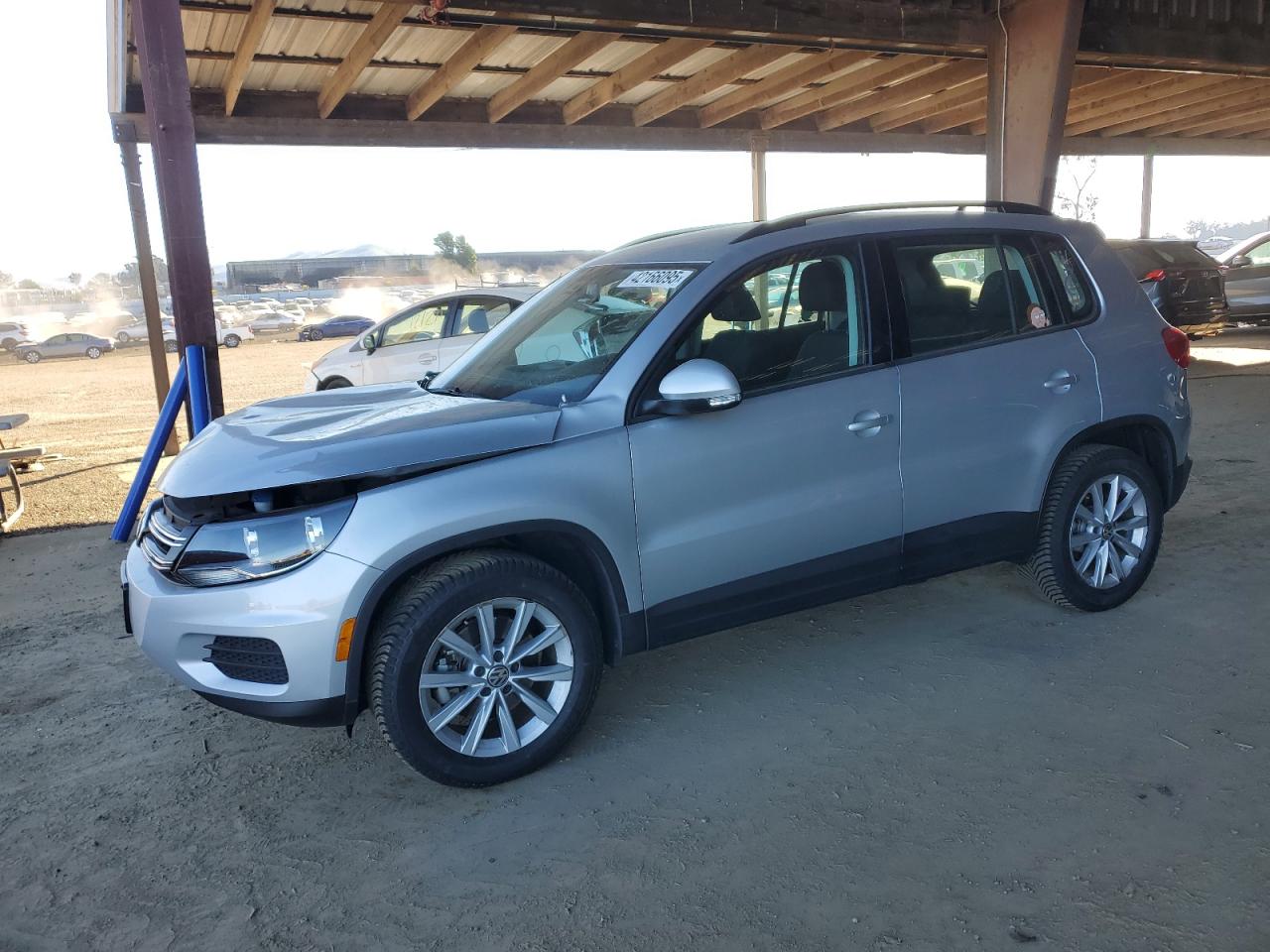 2017 Volkswagen Tiguan - Image 1
