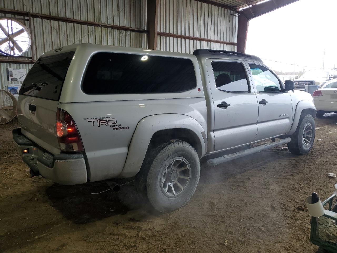 2011 Toyota Tacoma - Image 3