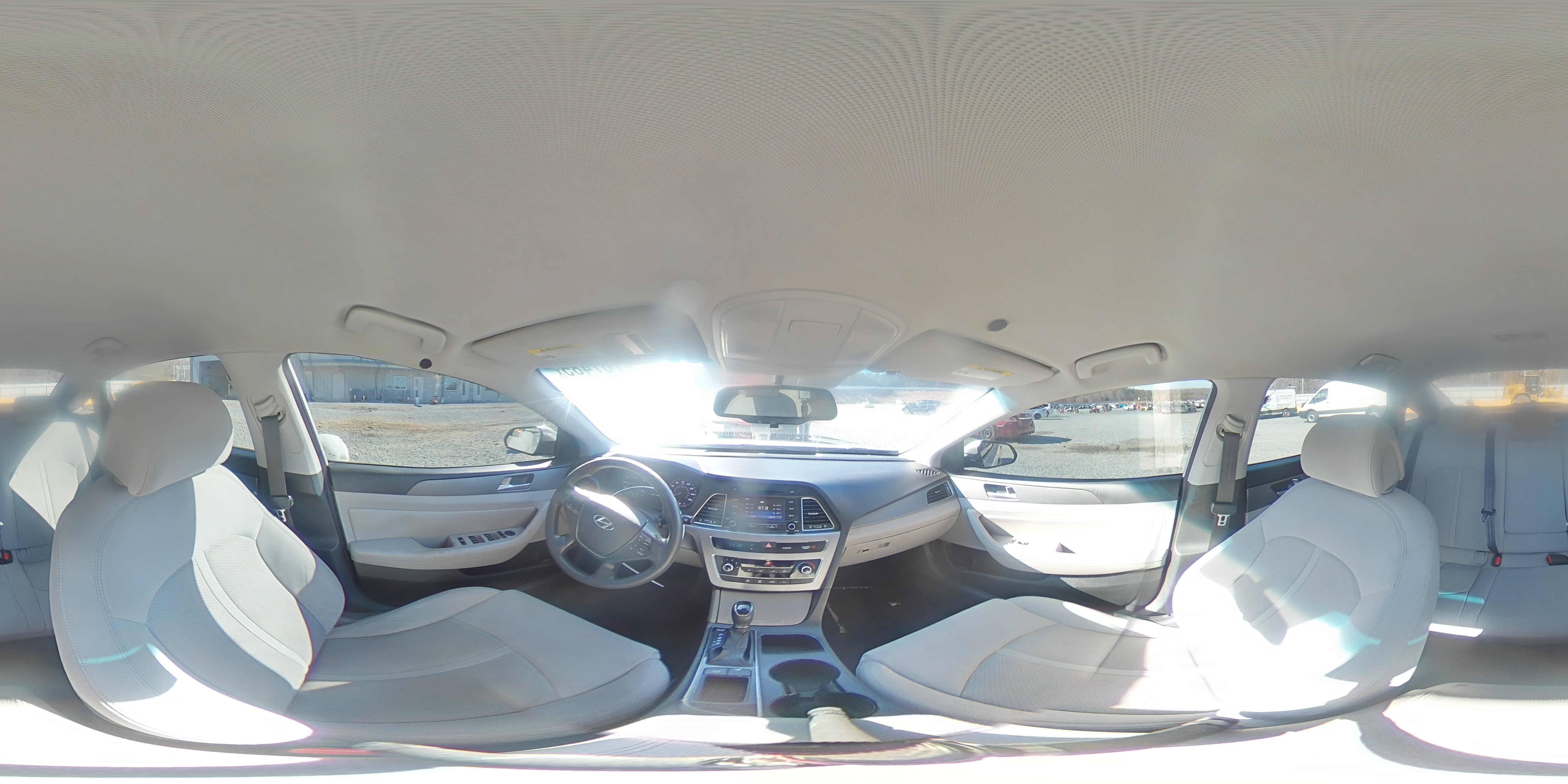 2015 Hyundai Sonata - Image 13