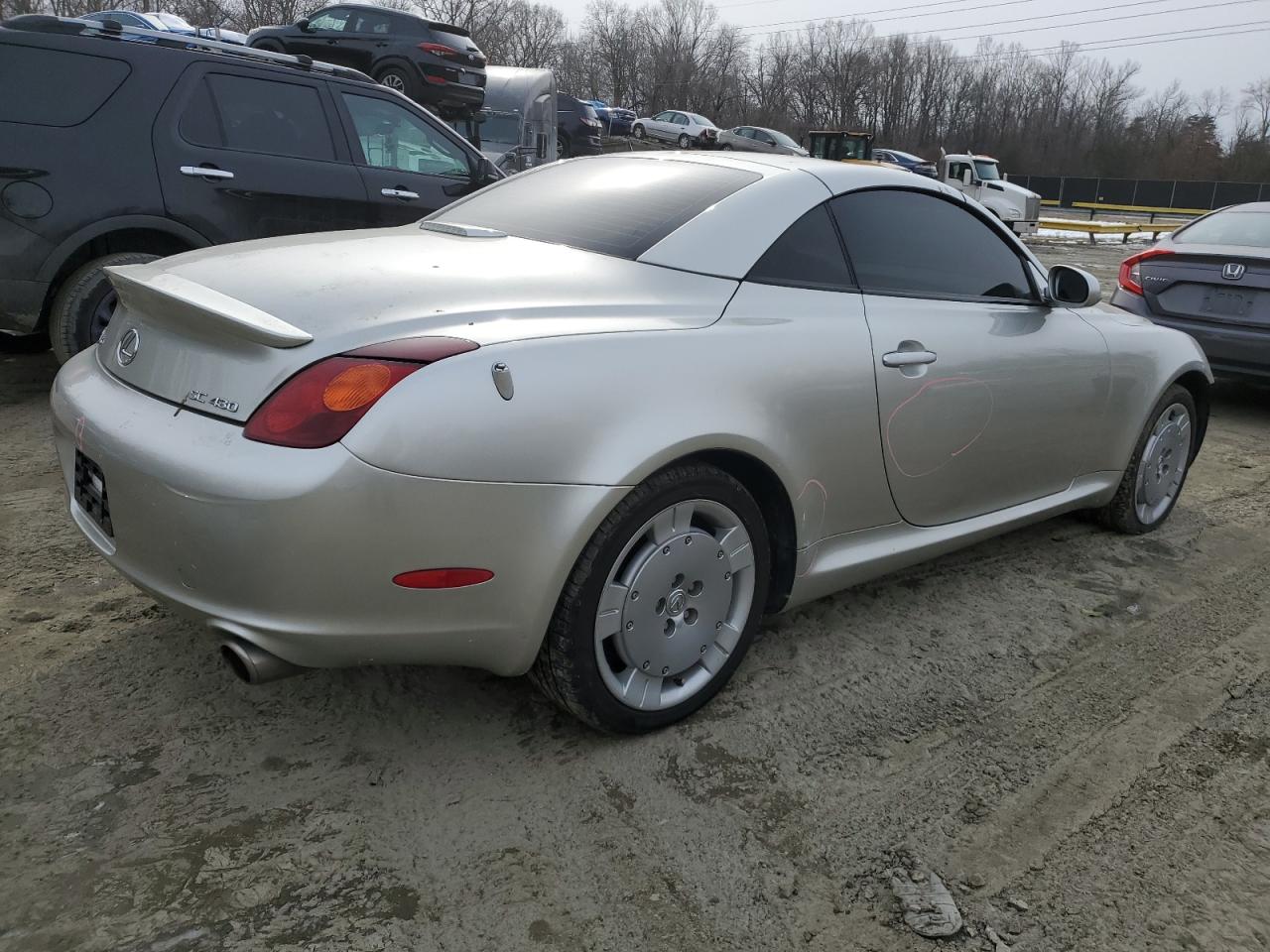 2003 Lexus SC - Image 3