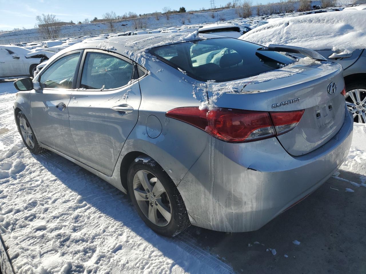 2013 Hyundai Elantra - Image 2