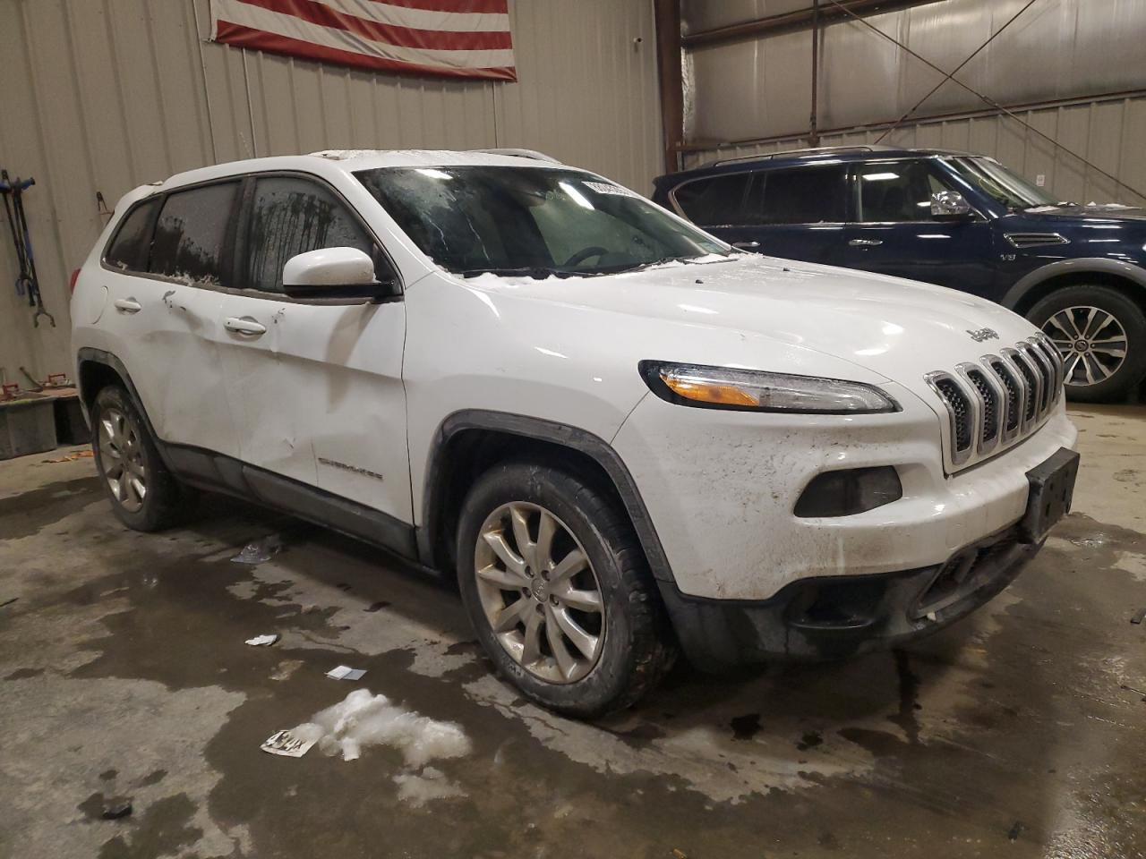 2017 Jeep Grand Cherokee - Image 4