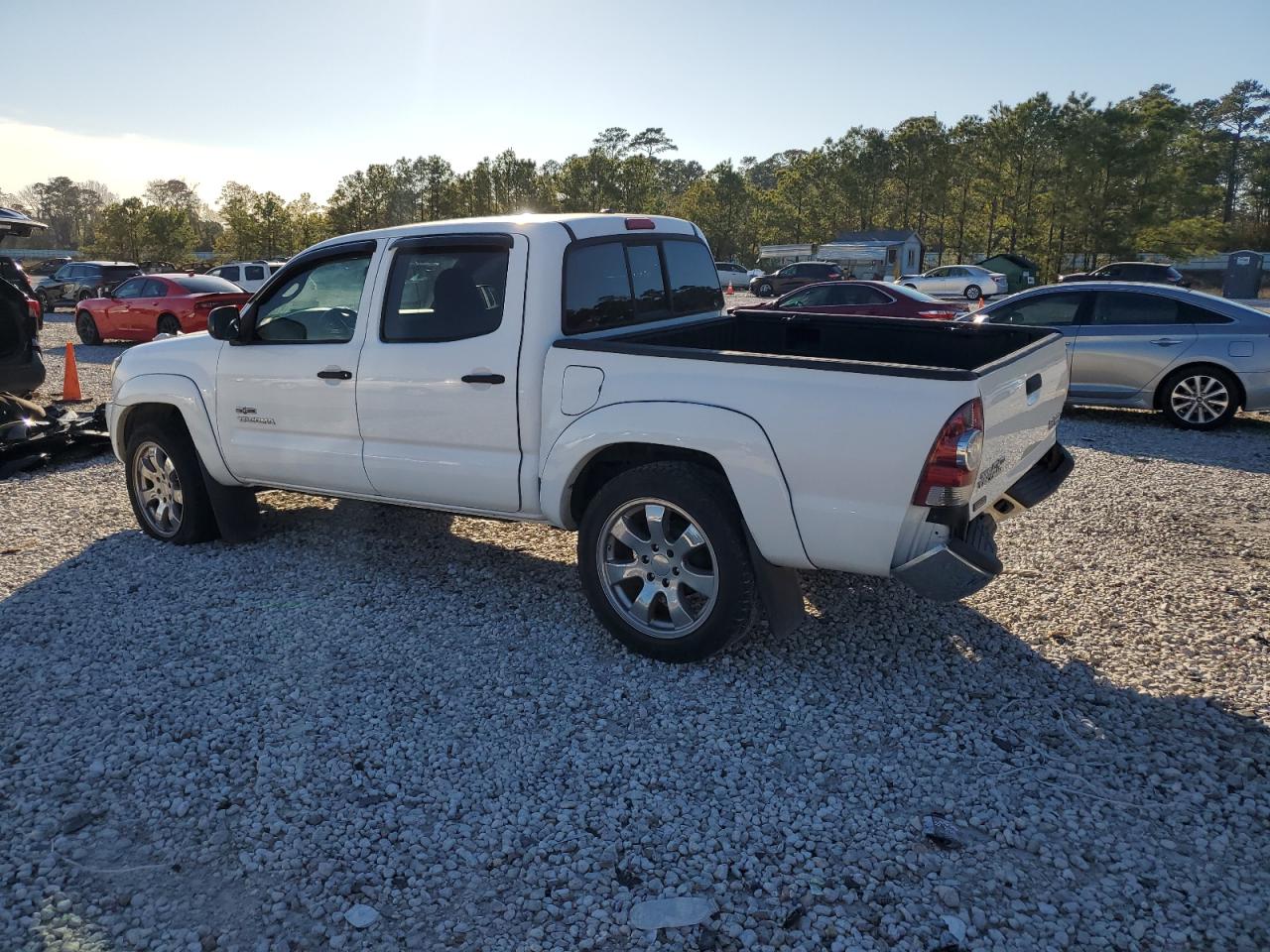2011 Toyota Tacoma - Image 2