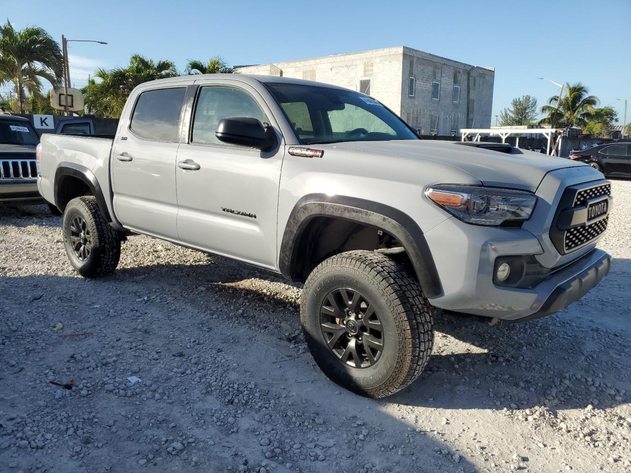 VIN 5TFAZ5CN2LX093890 2020 TOYOTA TACOMA no.4