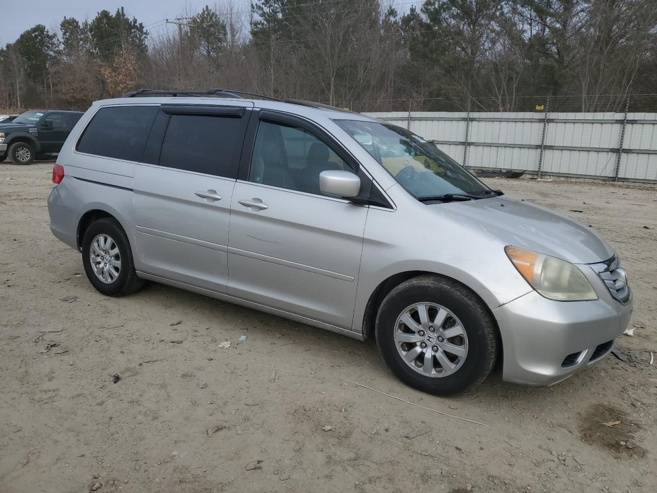 2010 Honda Odyssey - Image 4