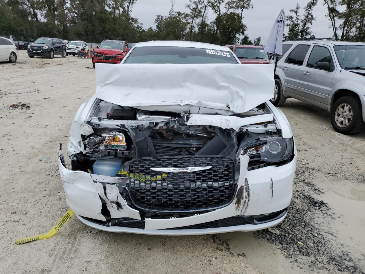 2019 Chrysler 300 - Image 5