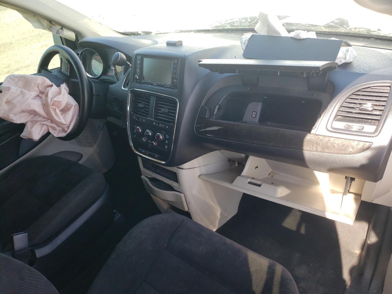 2018 Dodge Caravan - Image 8