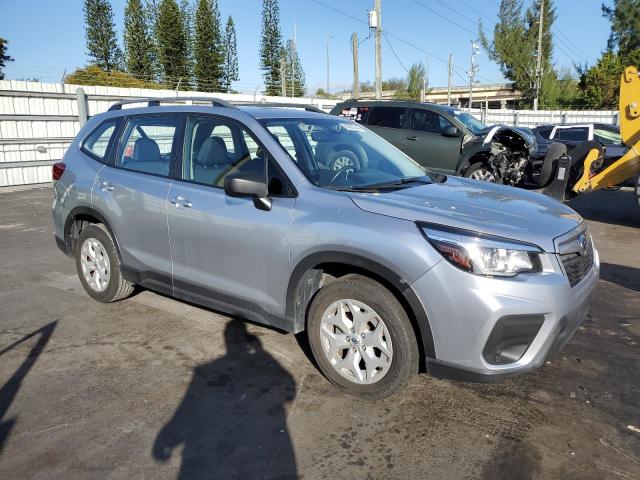  SUBARU FORESTER 2019 Srebrny