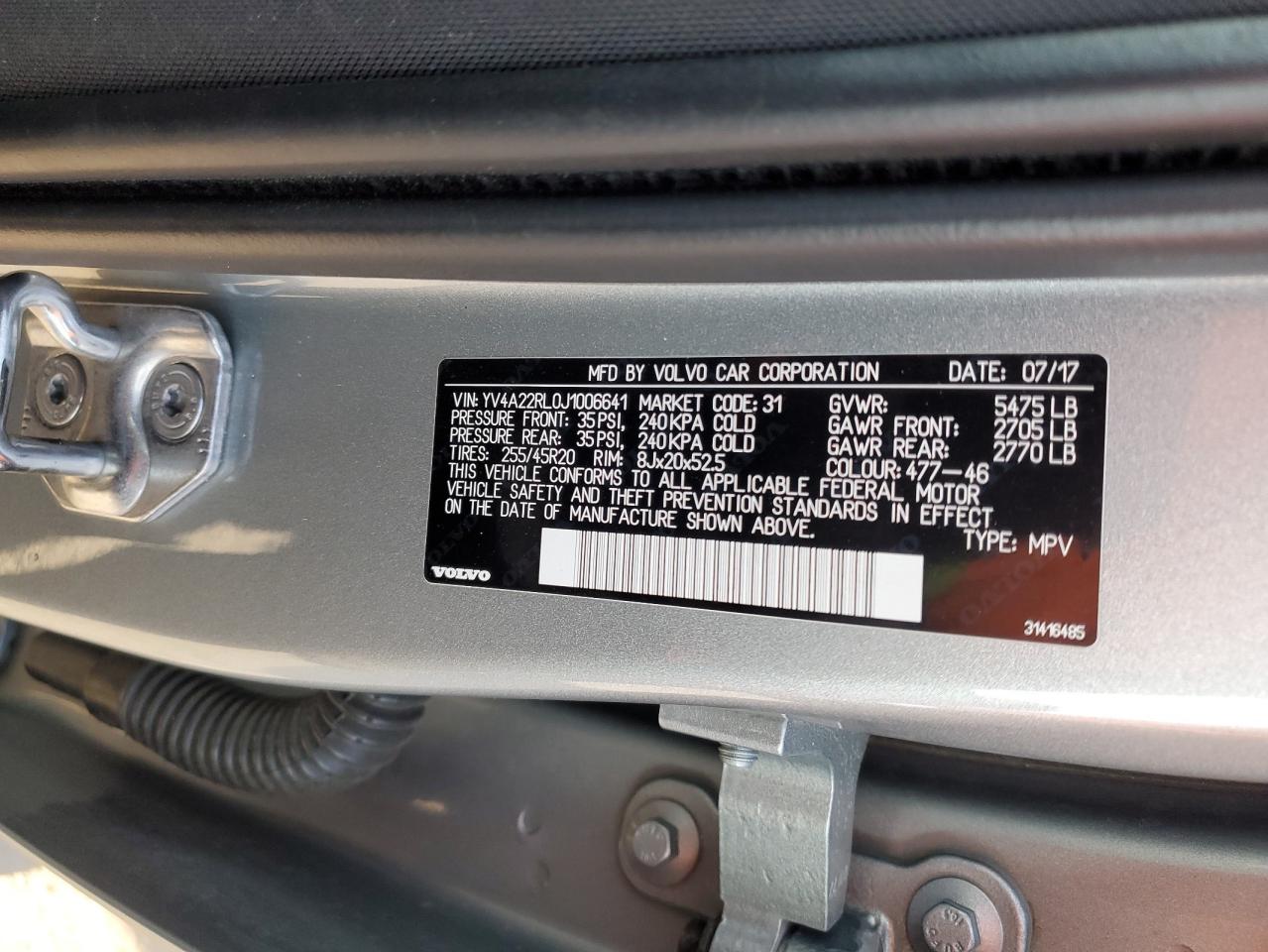 2018 Volvo XC60 - Image 13