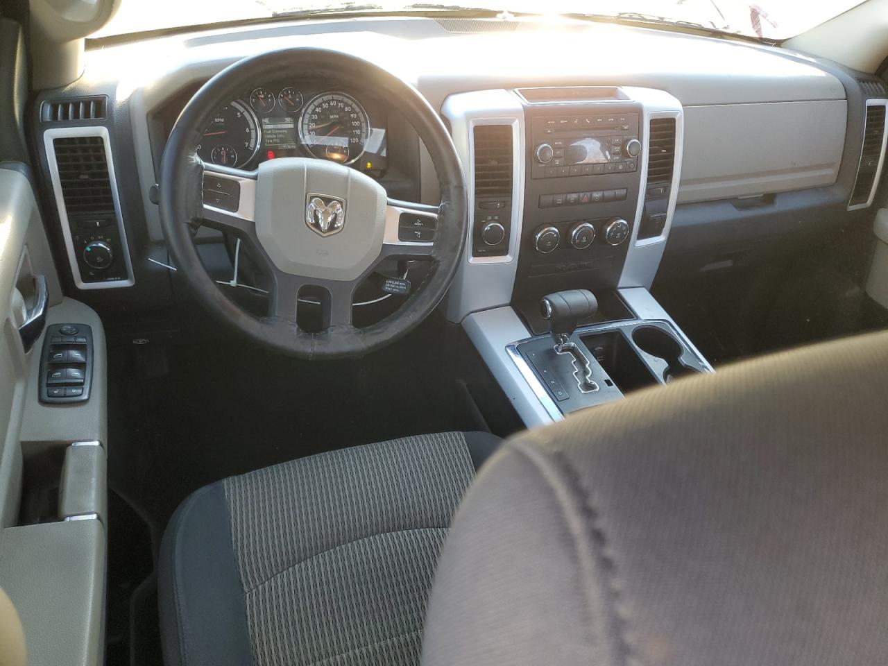 2010 Dodge RAM - Image 8