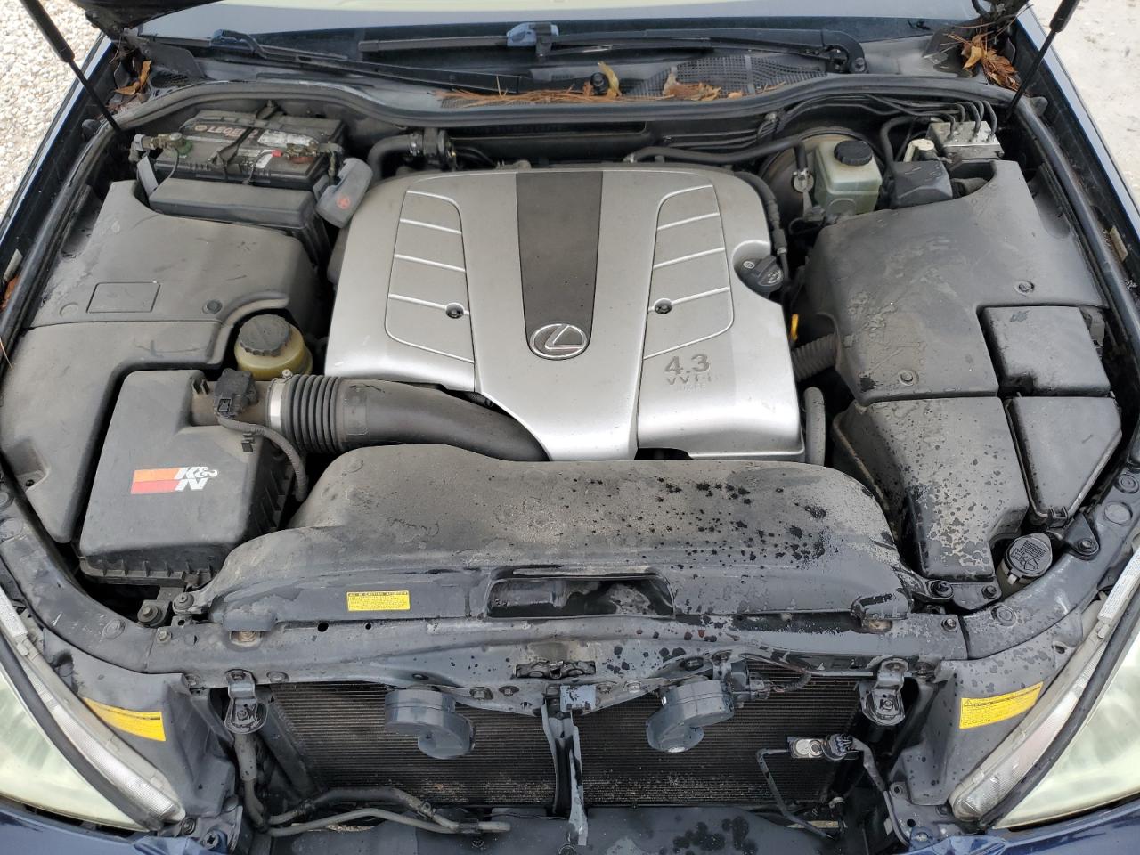 2002 Lexus LS - Image 11