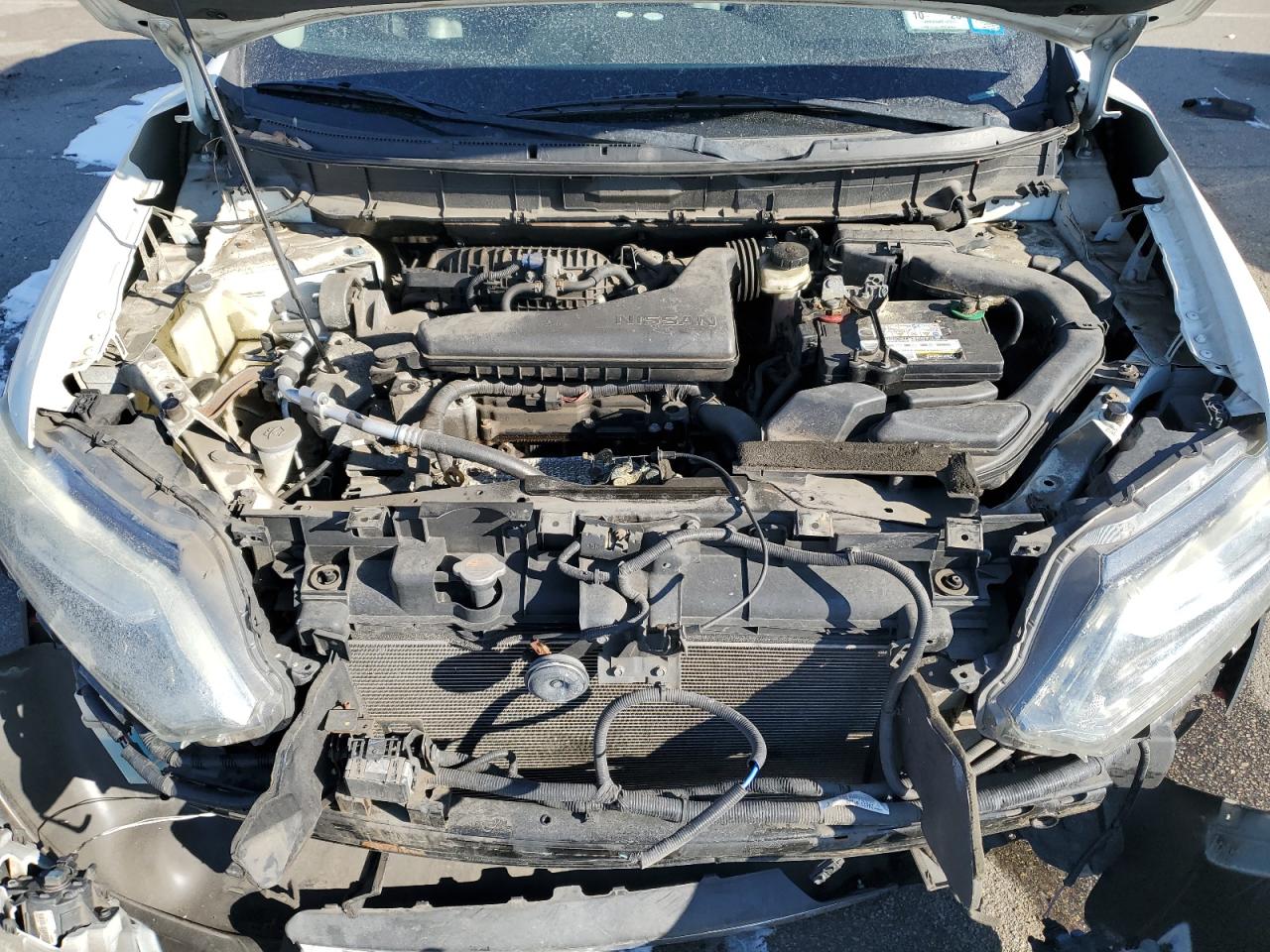 2016 Nissan Rogue - Image 12