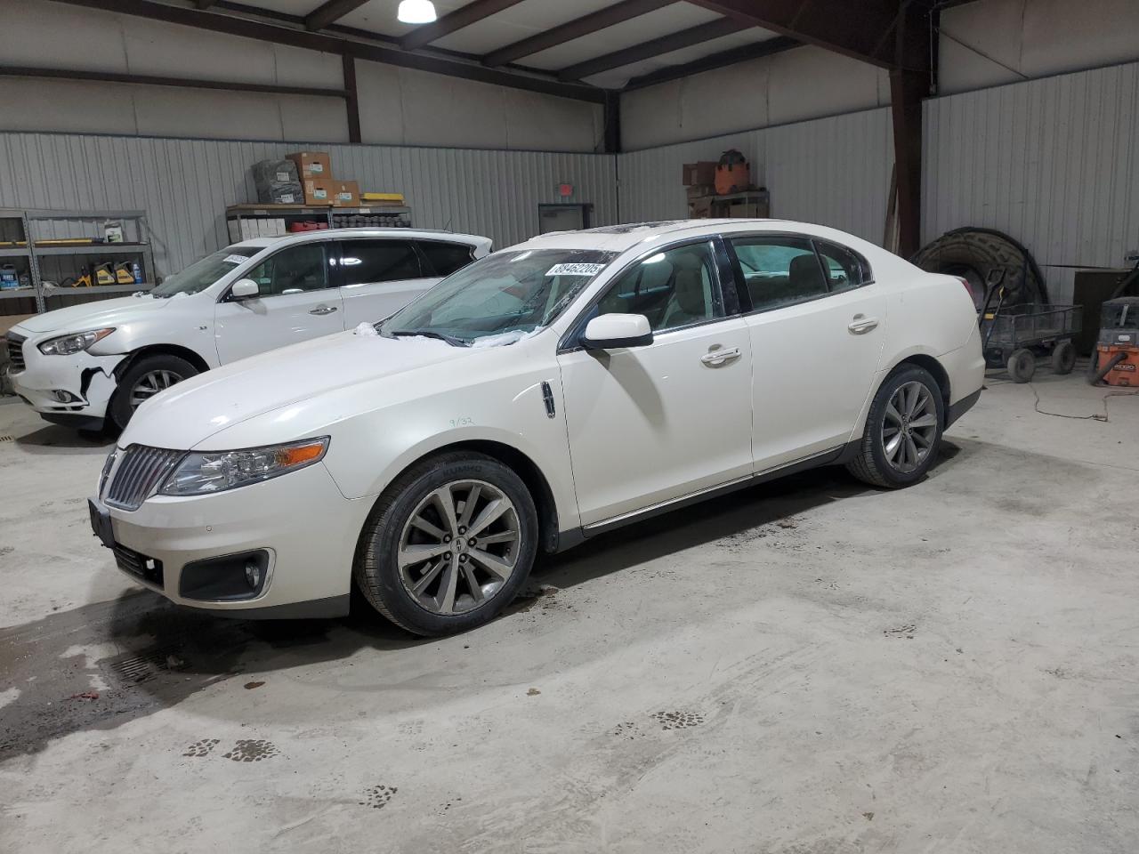 2009 Lincoln MKS - Image 1