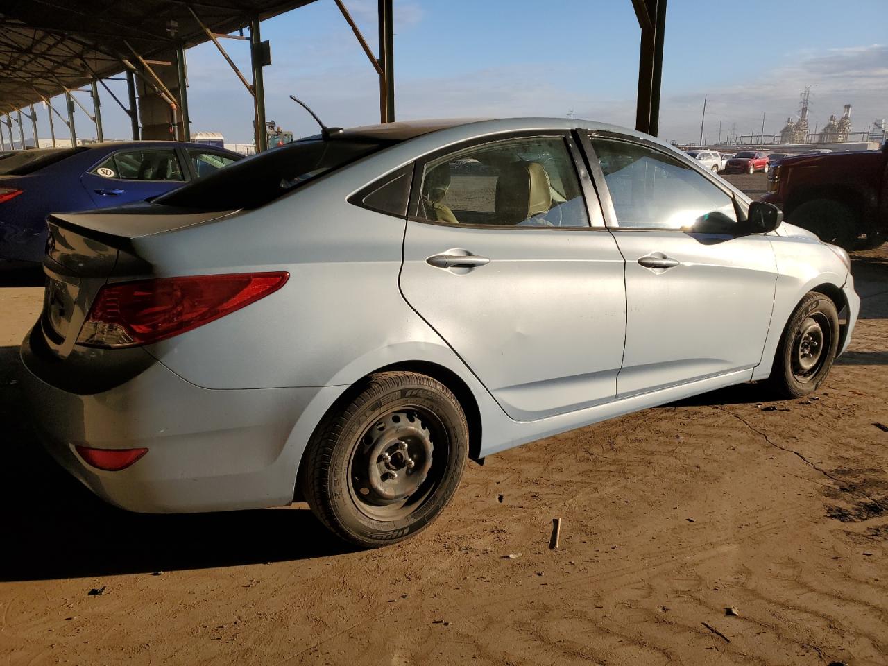2013 Hyundai Accent - Image 3