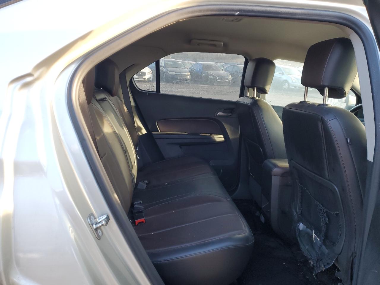 2015 Chevrolet Equinox - Image 11