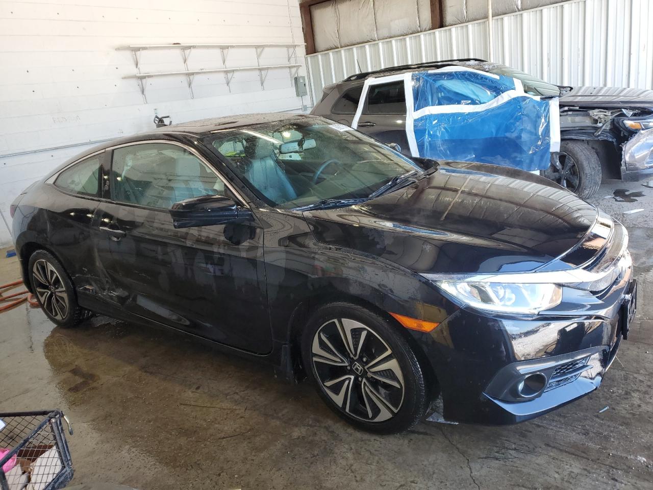 2017 Honda Civic - Image 4