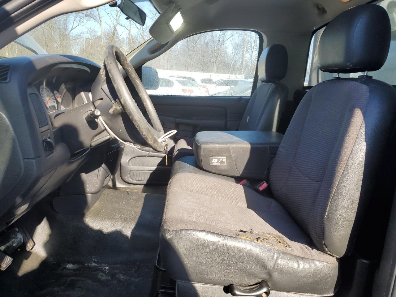 2003 Dodge RAM - Image 7