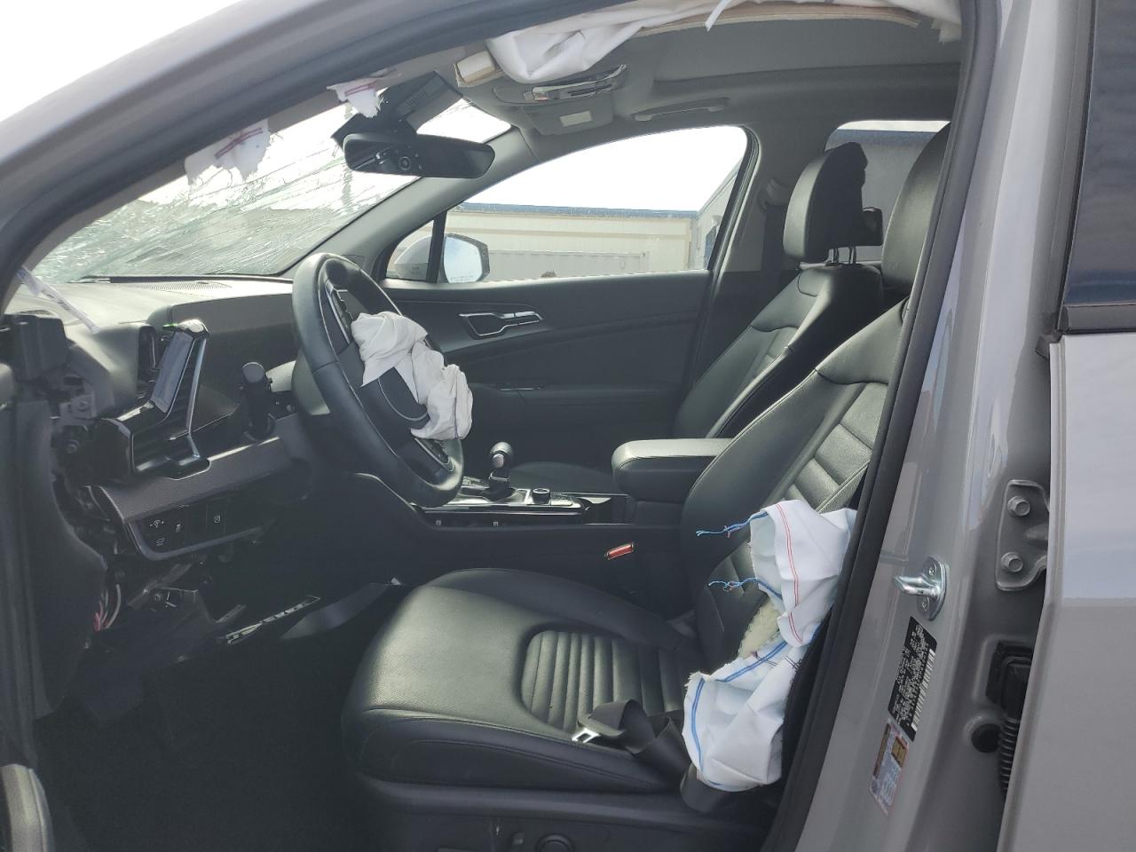 2023 Kia Sportage - Image 7