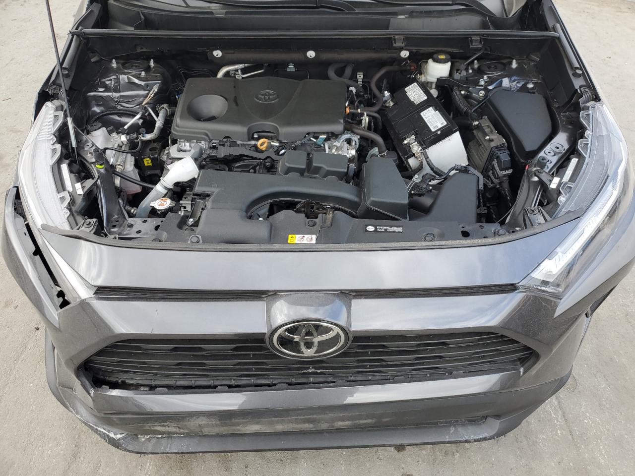 2022 Toyota RAV 4 - Image 12