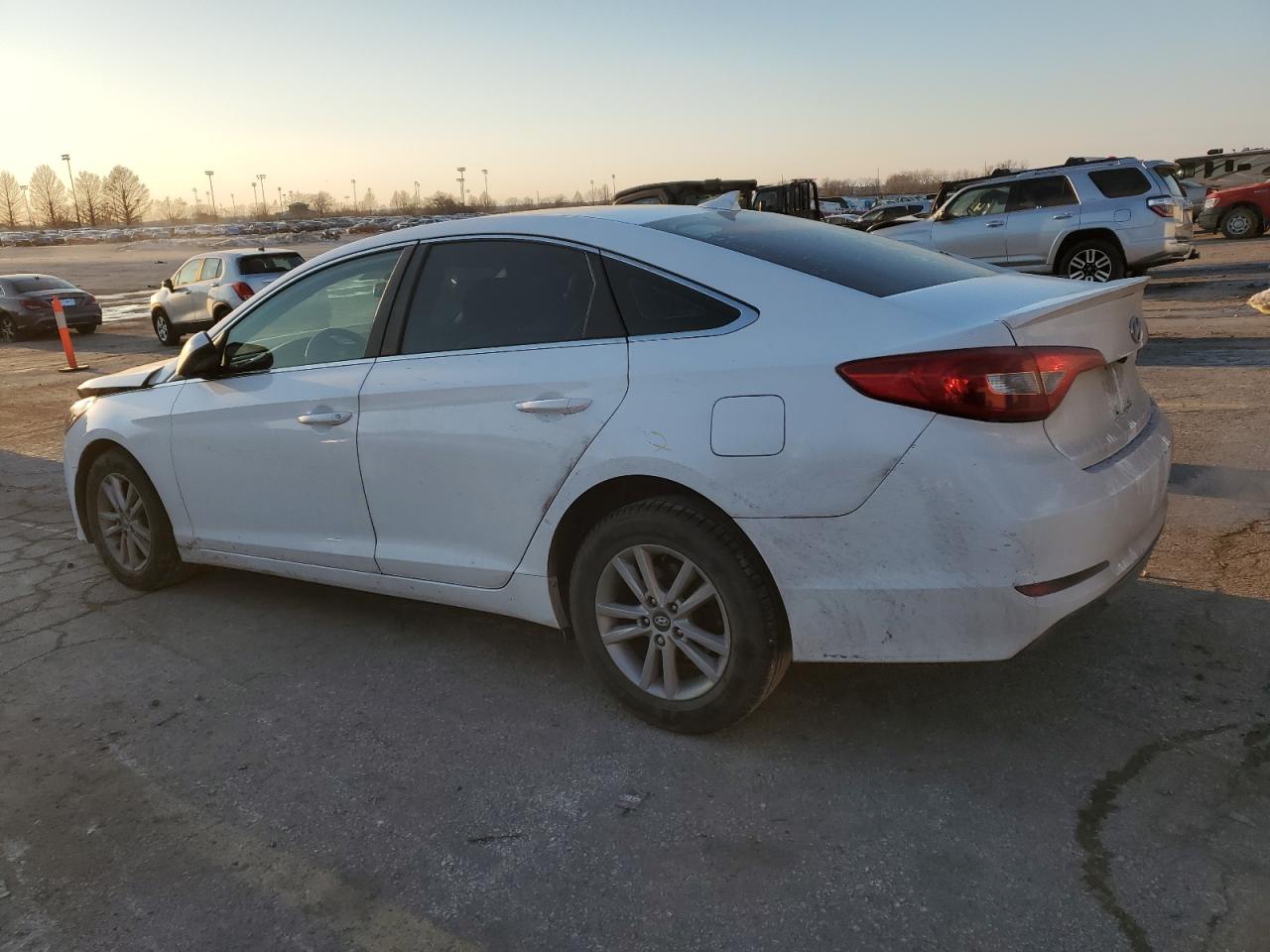 2015 Hyundai Sonata - Image 2