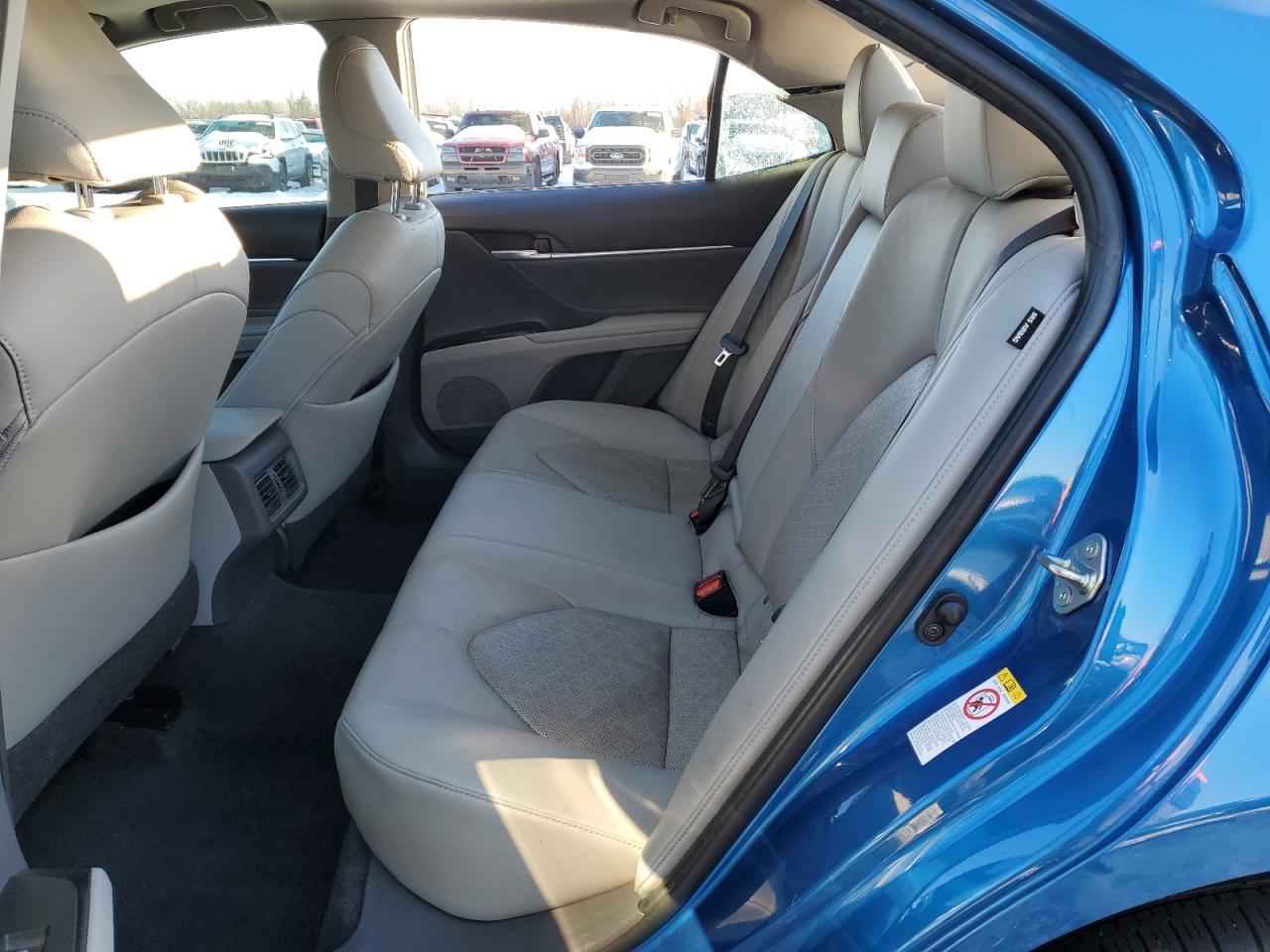 2018 Toyota Camry - Image 10