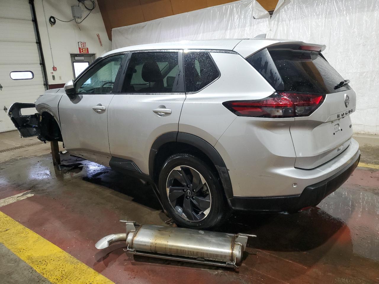 2024 Nissan Rogue - Image 2