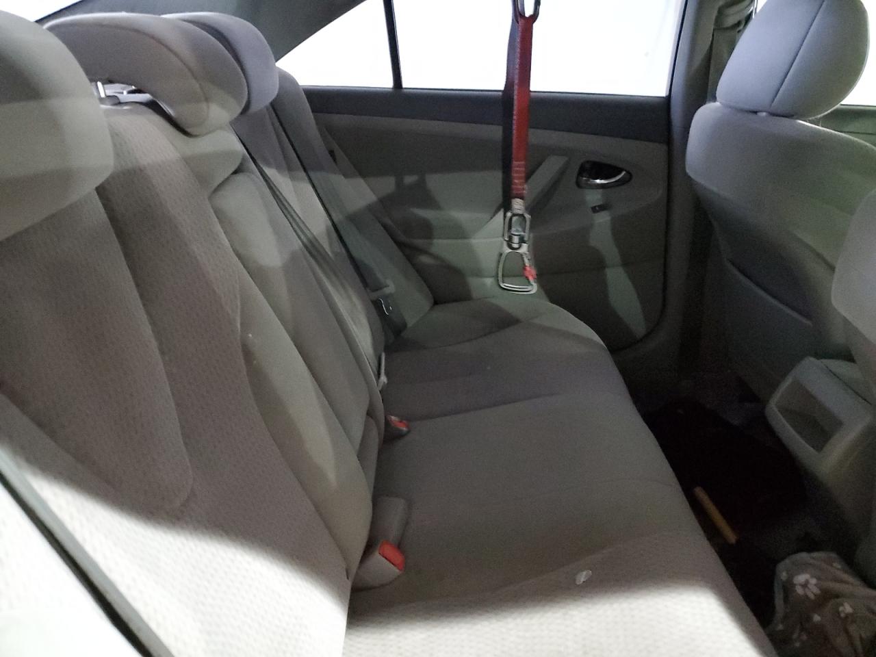2011 Toyota Camry - Image 10