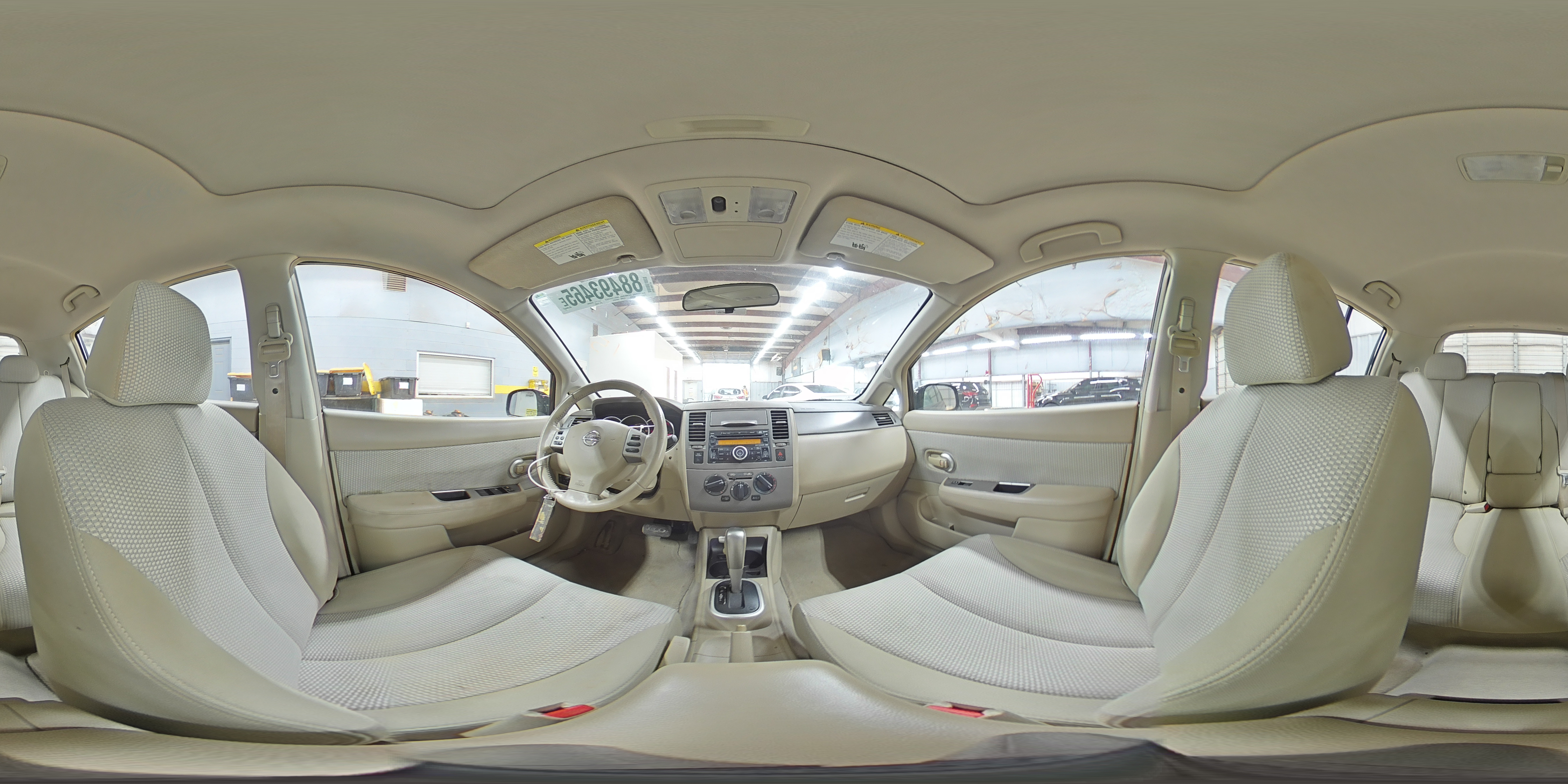 2009 Nissan Versa - Image 13