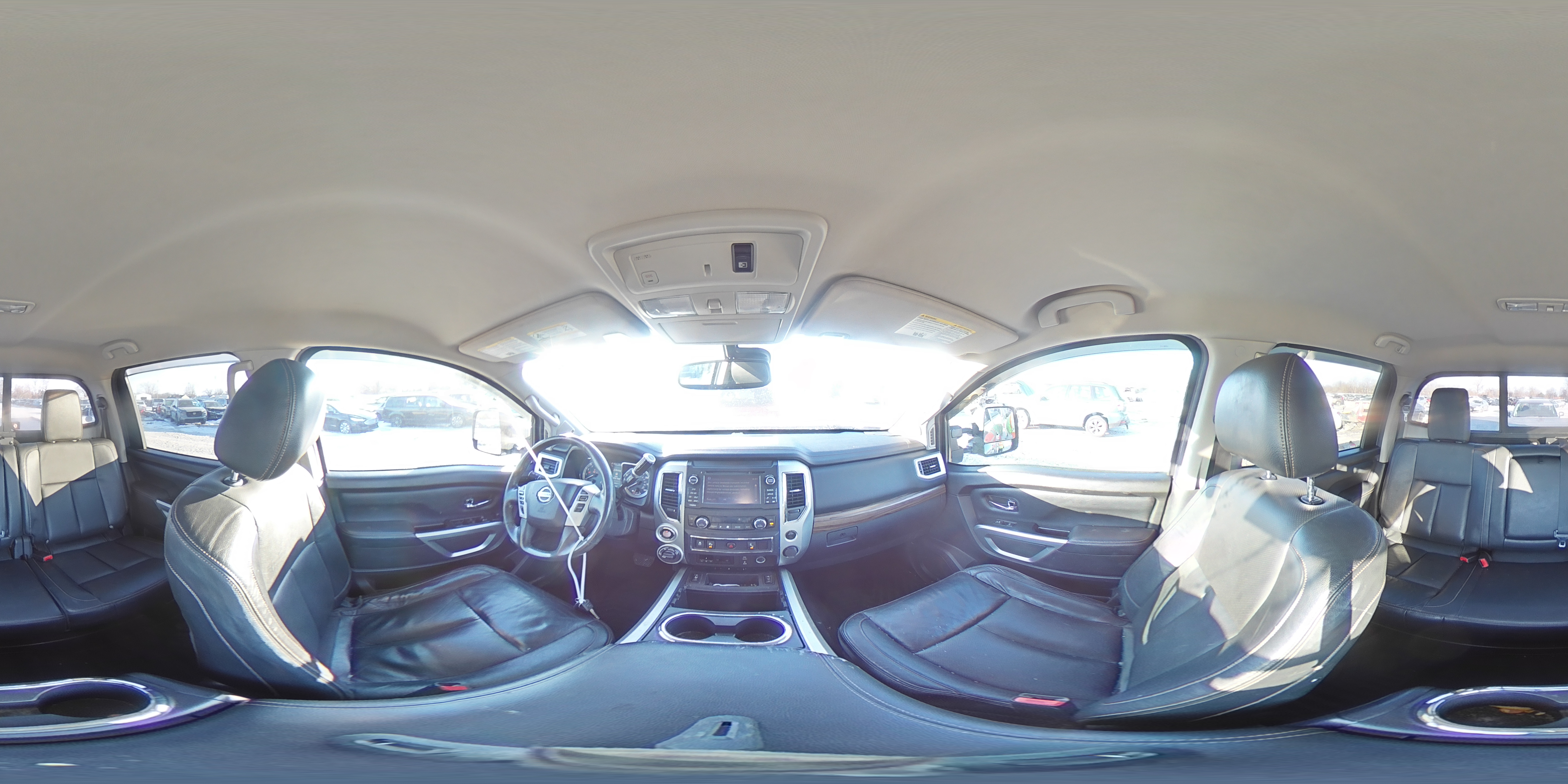 2017 Nissan Titan - Image 12