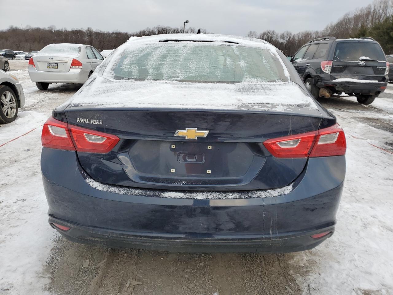 VIN 1G1ZC5ST2HF220941 2017 CHEVROLET MALIBU no.6