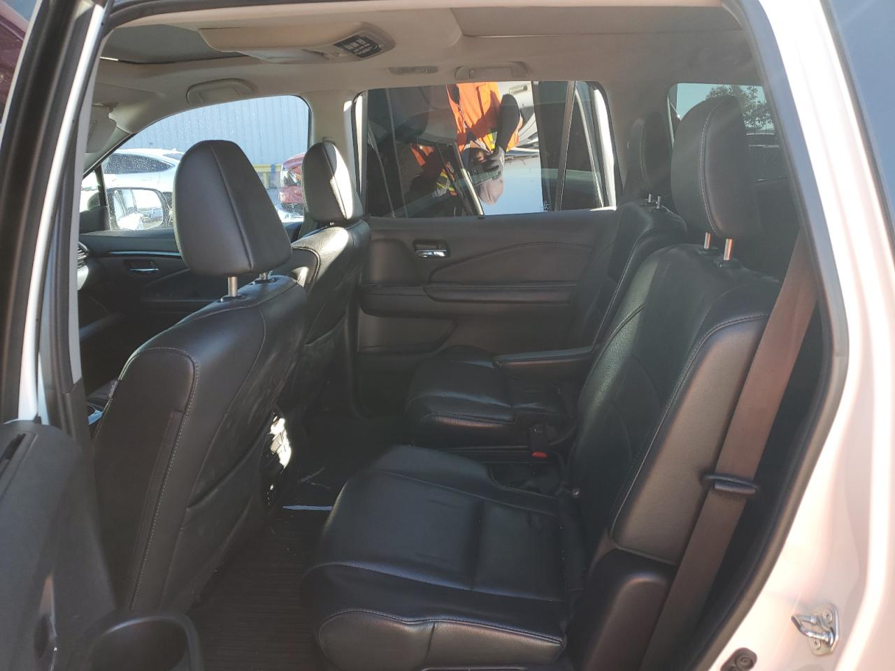 2016 Honda Pilot - Image 10
