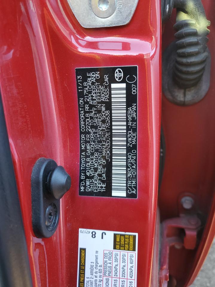 2014 Toyota Prius - Image 12