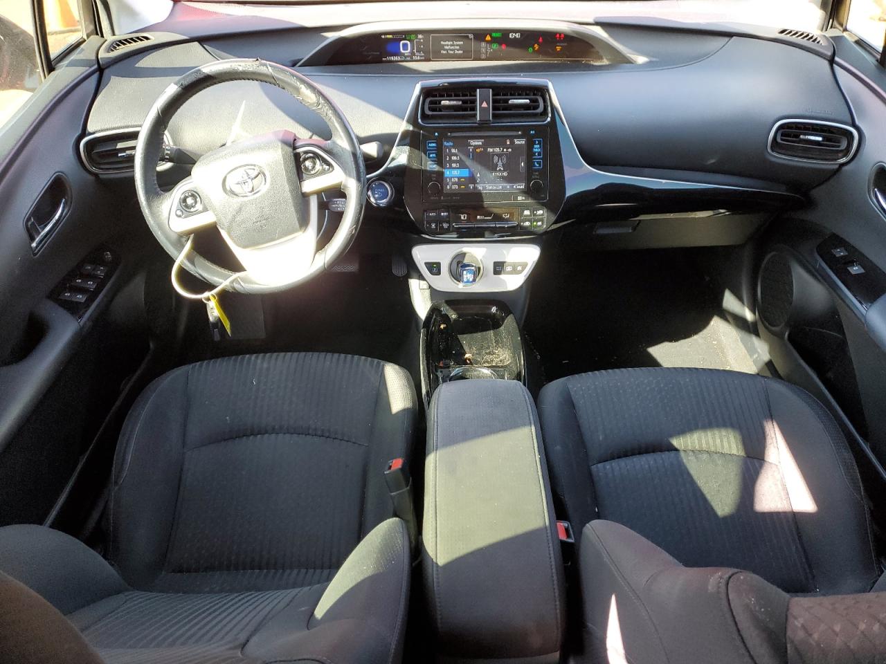 2018 Toyota Prius - Image 8