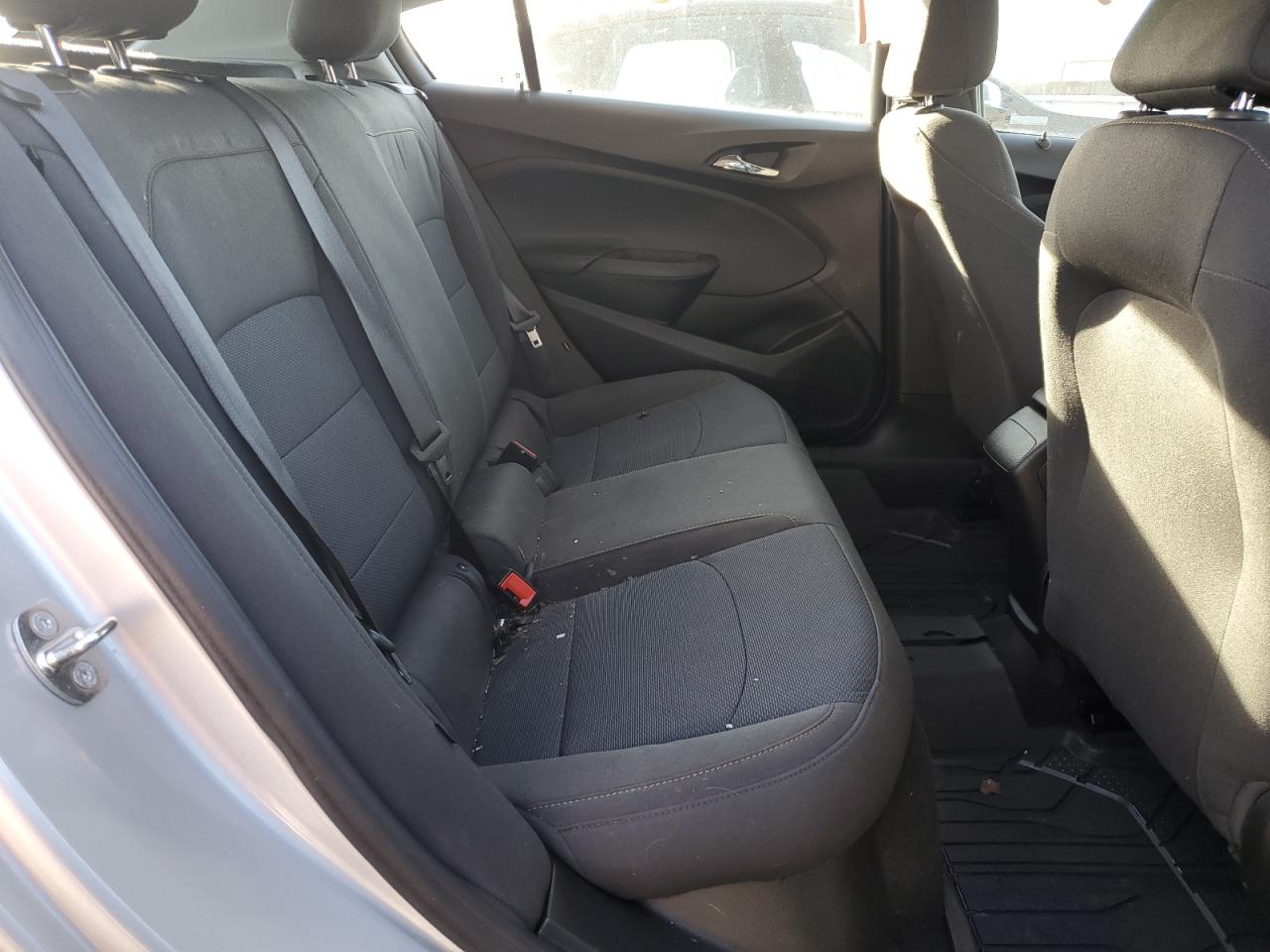 2019 Chevrolet Cruze - Image 10